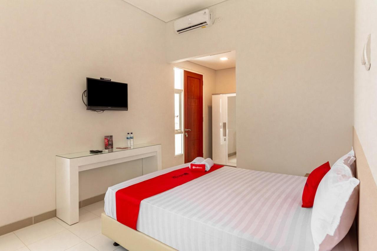 Reddoorz Syariah @ Kebraon Hotell Surabaya Exteriör bild