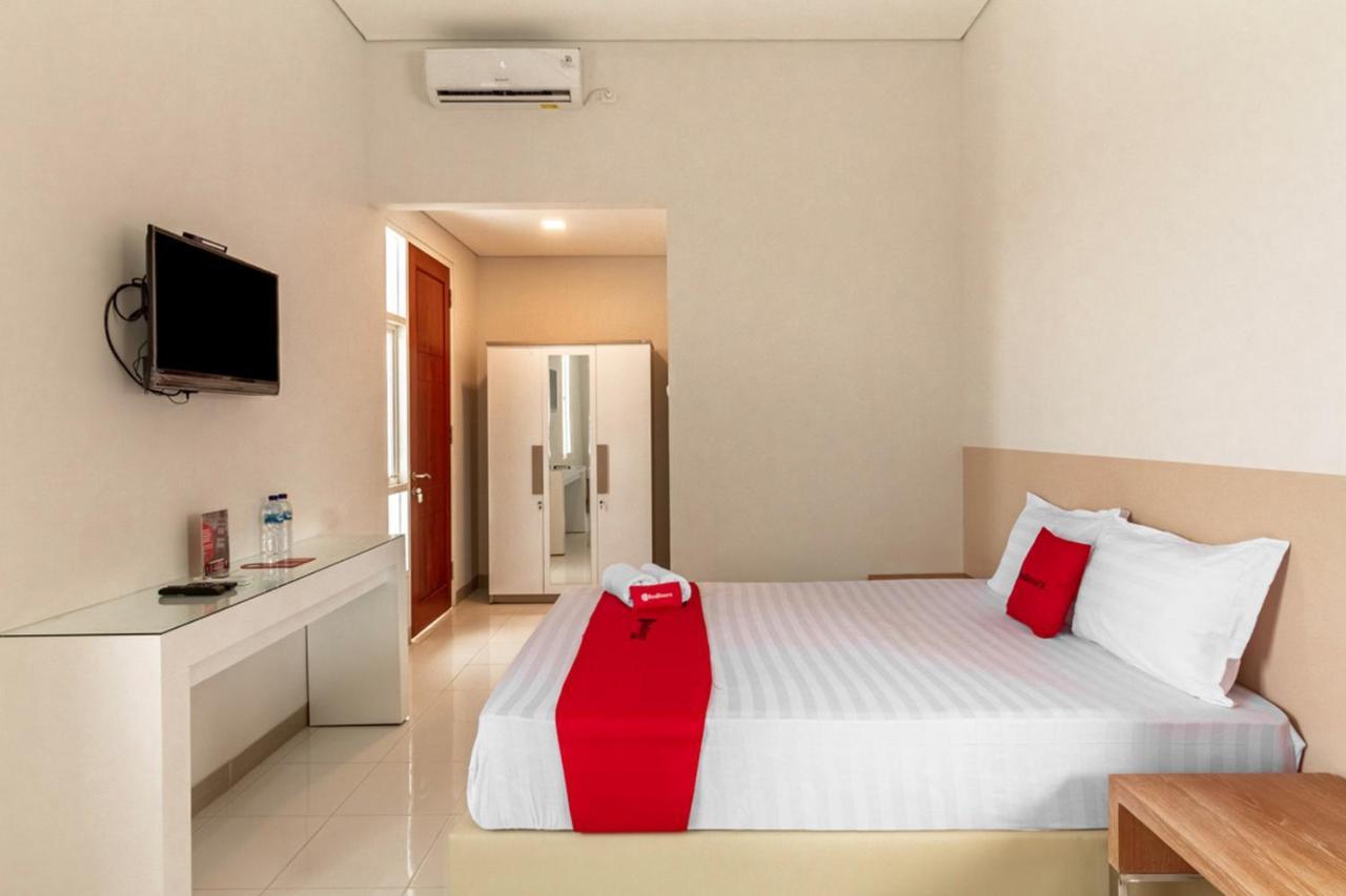 Reddoorz Syariah @ Kebraon Hotell Surabaya Exteriör bild